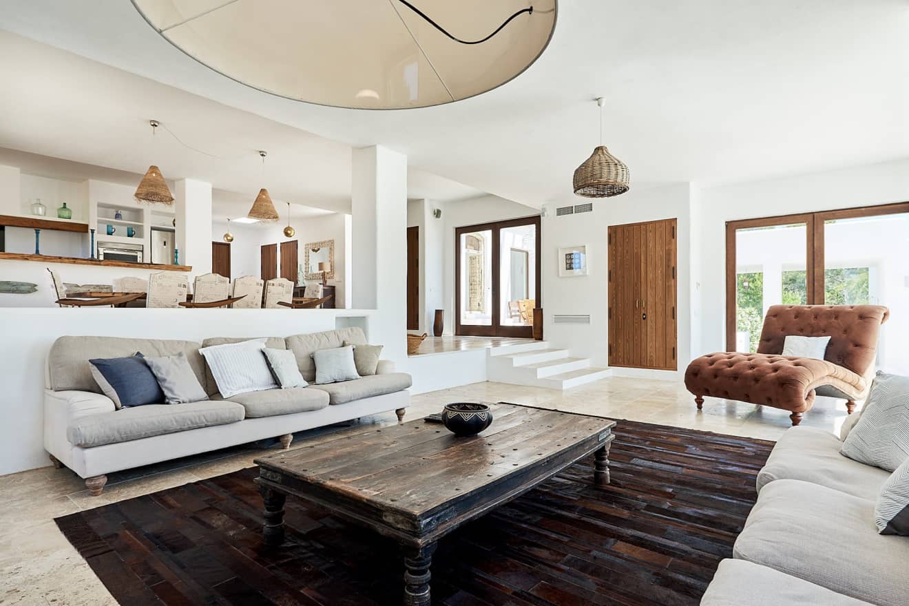 Villa Haisley: Hire a Luxury Villa in Ibiza Surrounded by Nature and Comfort